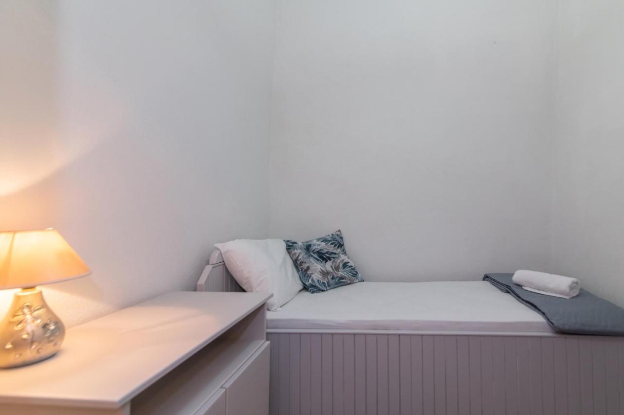 Vila Myroviglia Ysternia Istérnia Exteriér fotografie
