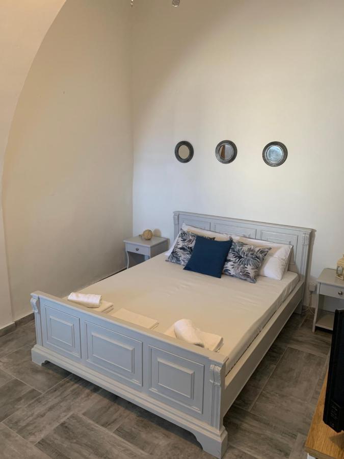 Vila Myroviglia Ysternia Istérnia Exteriér fotografie