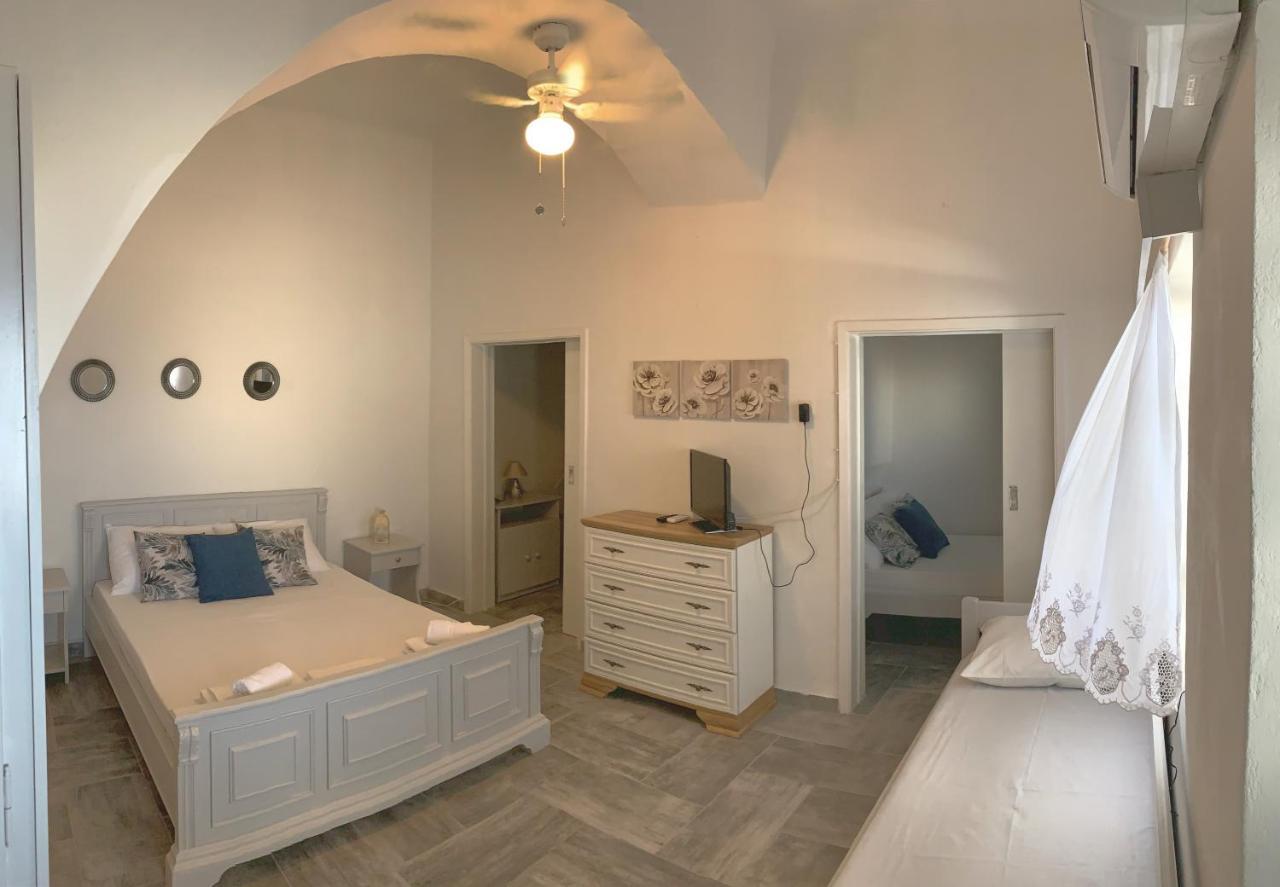 Vila Myroviglia Ysternia Istérnia Exteriér fotografie